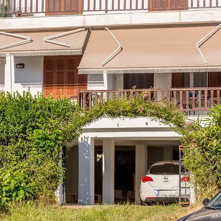 Holiday home Chalkidiki Beachfront Nea Iraklia